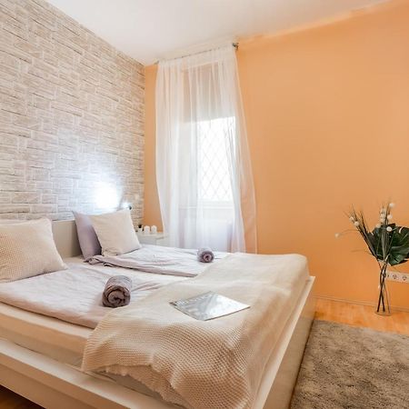 Central Premier Apartment Budapest Exterior photo