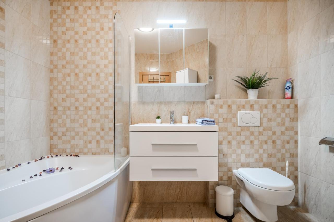 Central Premier Apartment Budapest Exterior photo