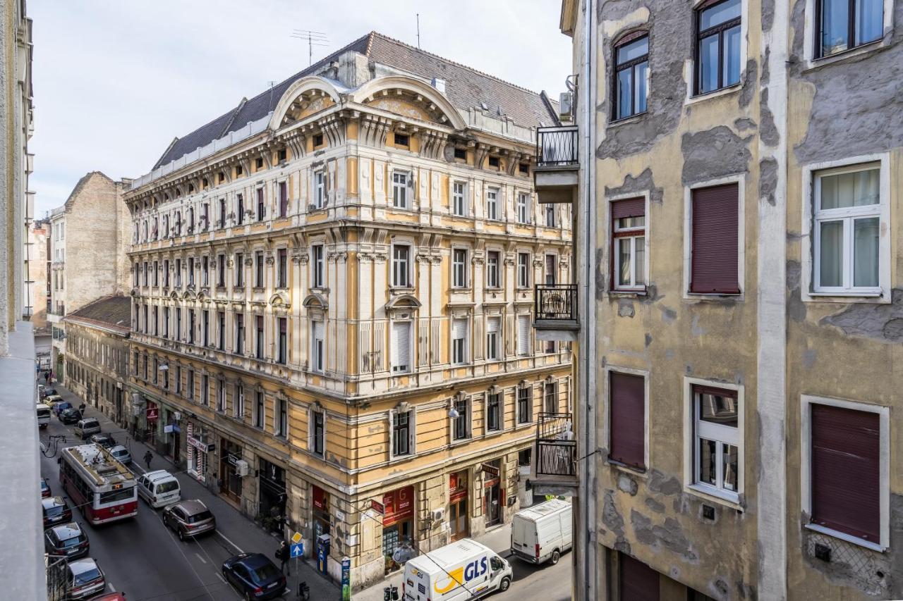 Central Premier Apartment Budapest Exterior photo
